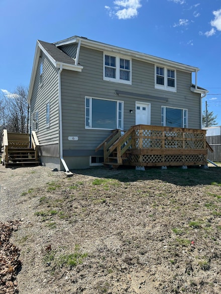 6 Lyons St, MacHias, ME 04654