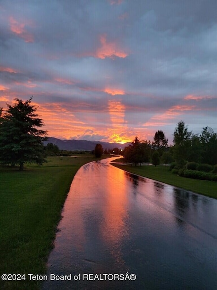 69 Warm Creek Ln, Victor, ID 83455
