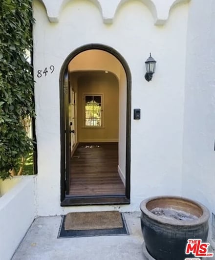 849 N Alfred St, Los Angeles, CA 90069