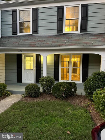 322 Lyric Ln, Silver Spring, MD 20901
