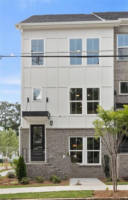 2561 Astaire Ct NW, Atlanta, GA 30318