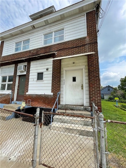 922 Hober Ave Unit 1, Mc Kees Rocks, PA 15136