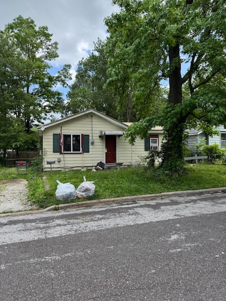2126 N Grace Ave, Springfield, MO 65803