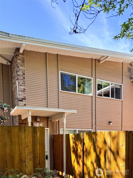 12242 SE 59th St Unit 124, Bellevue, WA 98006