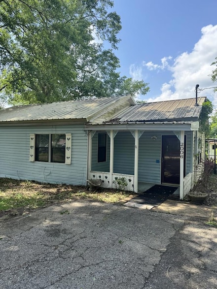 2006 Palmore Rd, Lufkin, TX 75904