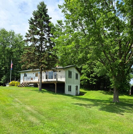 4503 Hawk Ridge Rd, Grasston, MN 55030