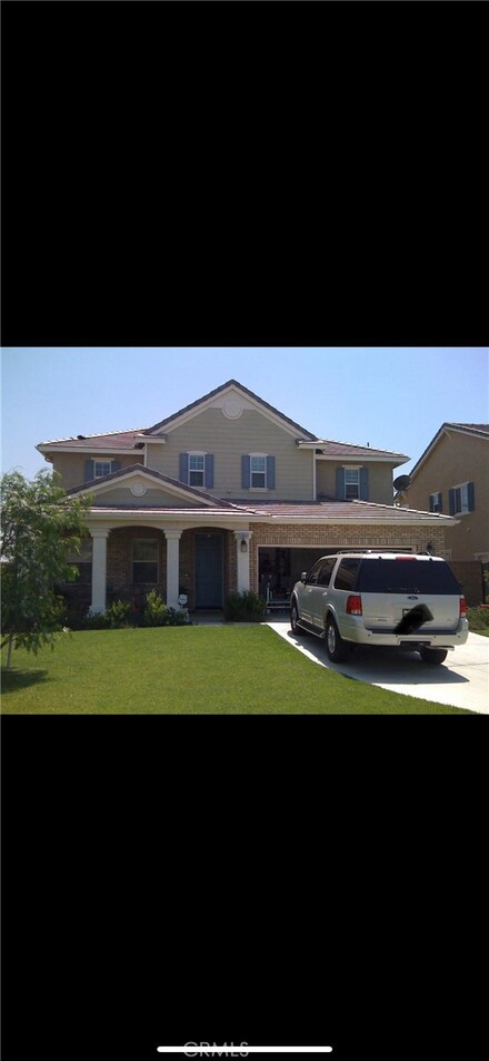 15884 Rock Point Ln, Fontana, CA 92336