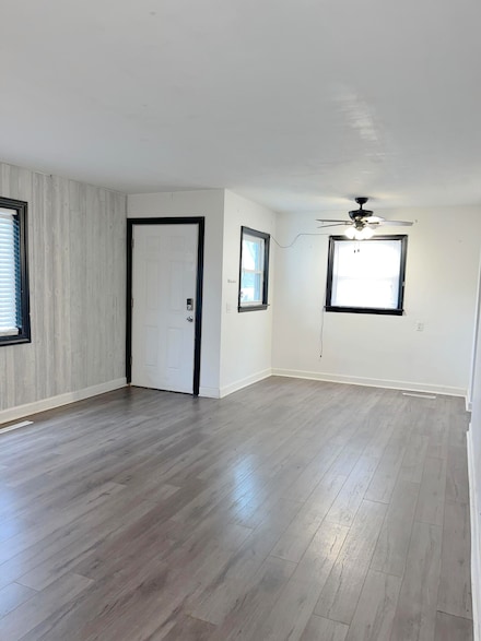 709 Clearview St, Kalamazoo, MI 49048