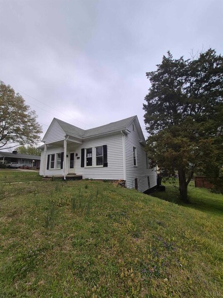 1333 Washington Ave, South Boston, VA 24592