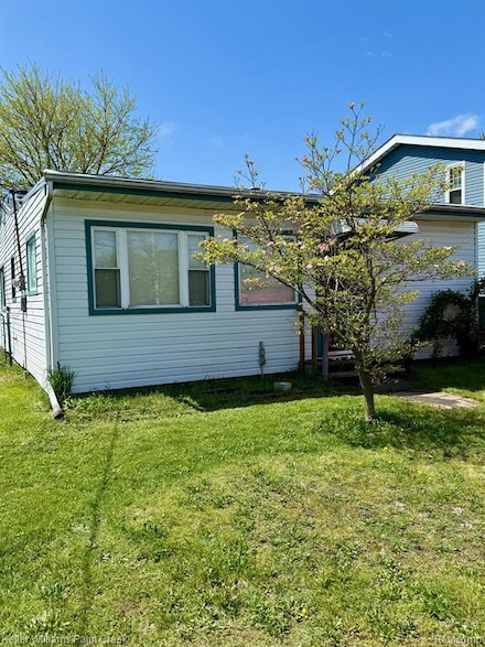2964 Morin Point St, Erie, MI 48133