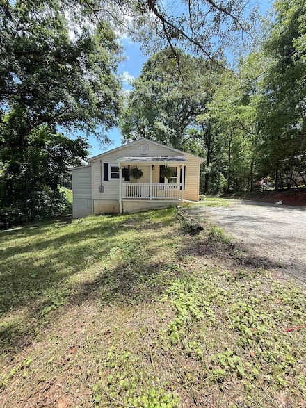 171 Brown St, Cowpens, SC 29330