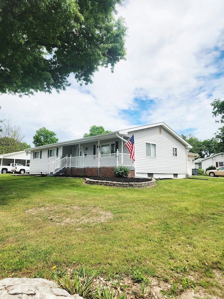 1104 Ringo St, Mexico, MO 65265