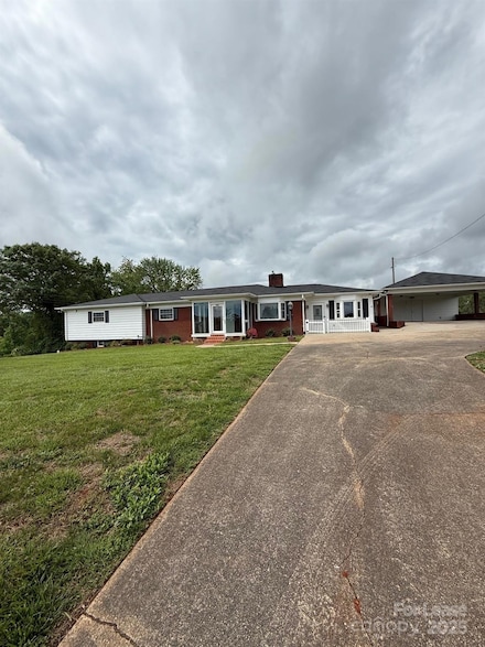 4827 Hickory Blvd, Granite Falls, NC 28630