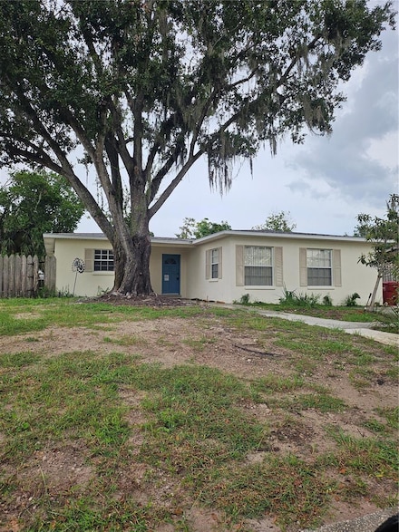 412 Bonnie Dr, Plant City, FL 33563