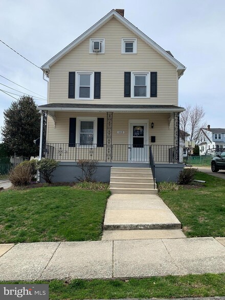 112 N Diamond St, Clifton Heights, PA 19018
