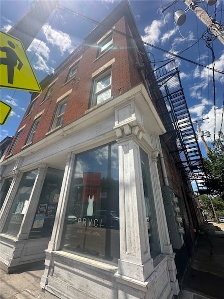 1021 E Carson St, Pittsburgh, PA 15203