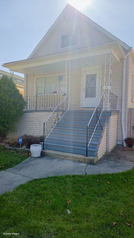 5452 N Luna Ave, Chicago, IL 60630