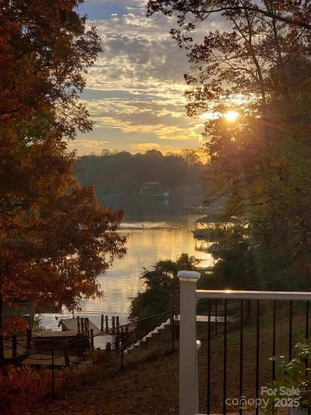 7365 Gabriel St, Sherrills Ford, NC 28673