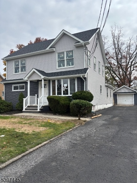 81 Hutchinson St, Clark, NJ 07066