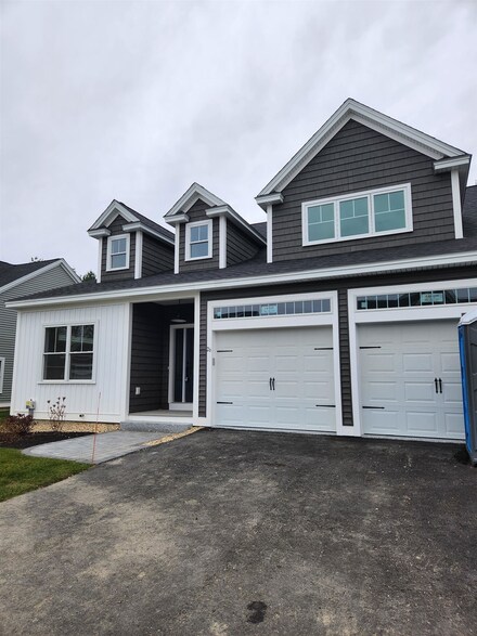 26 Wild Apple Ln Unit 4, Exeter, NH 03833