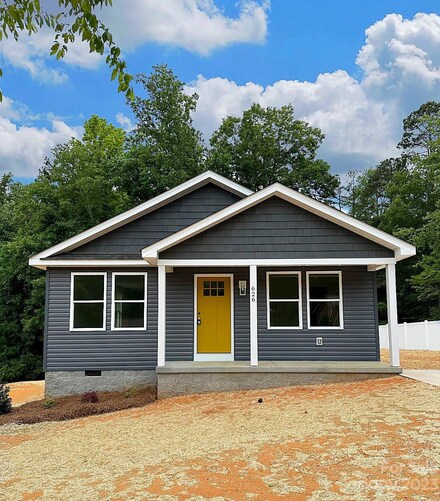 626 E Centerview St, China Grove, NC 28023