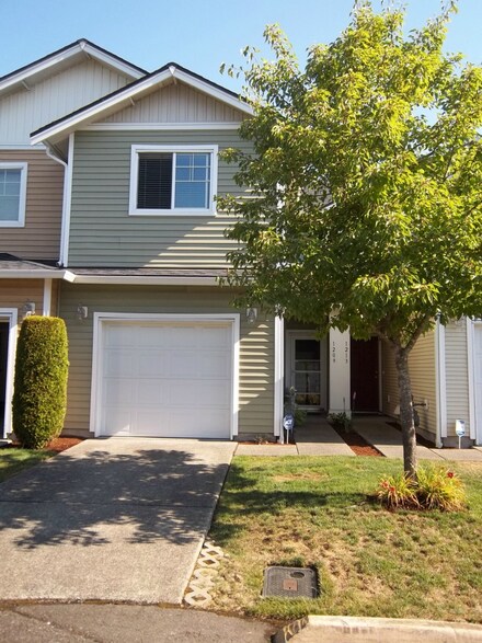 1209 52nd St SE, Auburn, WA 98092