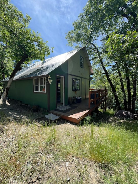 000 Burr Valley Rd, Bridgeville, CA 95526