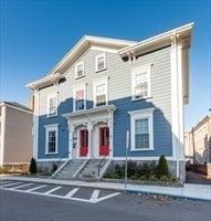 10-12 Lynde St Unit 5, Salem, MA 01970