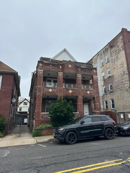 292 Stegman Pkwy Unit 1, Jersey City, NJ 07305