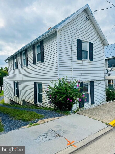 3392 N Main St, Toms Brook, VA 22660