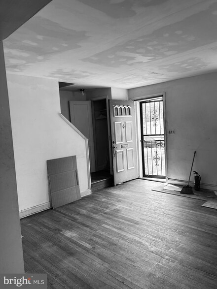 5429 The Alameda, Baltimore, MD 21239