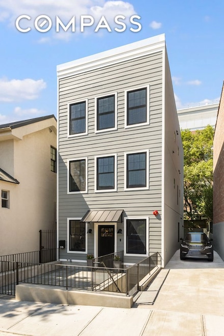 578 20th St, Brooklyn, NY 11218