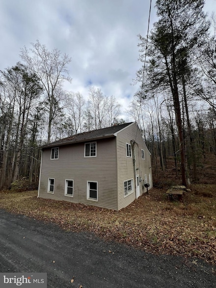 1092 Robinson Rd, Blain, PA 17006