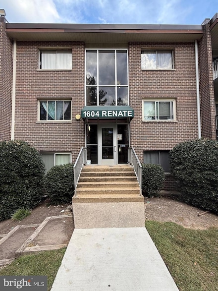 1604 Renate Dr Unit 104, Woodbridge, VA 22192