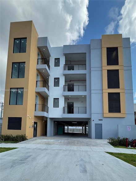 909 E 24th St Unit 201, Hialeah, FL 33013
