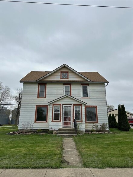 203 S Main St, Linden, IA 50146