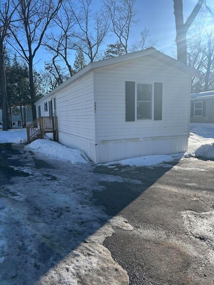 3481 Spruce St, Twin Lake, MI 49457