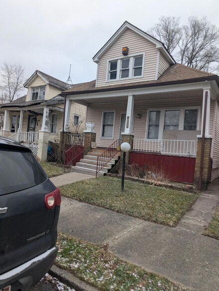 9142 Isham, Detroit, MI 48213
