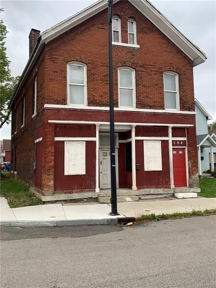 584 Clinton St, Buffalo, NY 14210