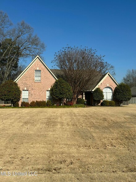 10394 Loftin Dr, Olive Branch, MS 38654