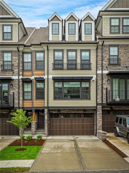 120 Enclave Dr, Seven Fields, PA 16046