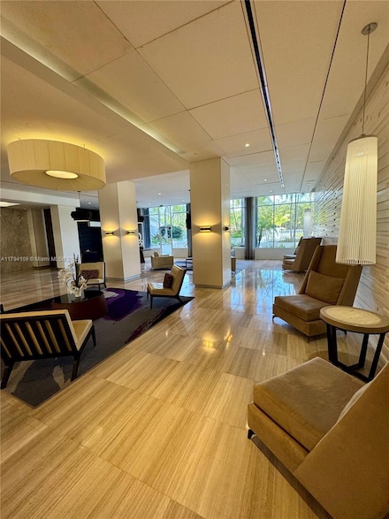 100 Bayview Dr Unit 722, Sunny Isles Beach, FL 33160