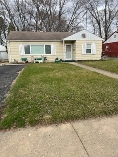 57 S Midland Ave, Mundelein, IL 60060