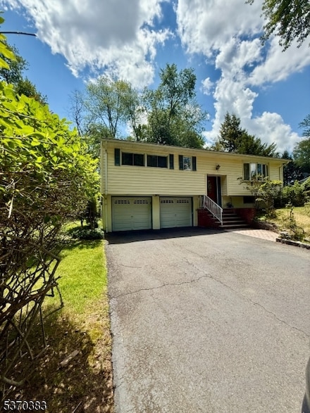 601 Echo Glen Ave, Rivervale, NJ 07675