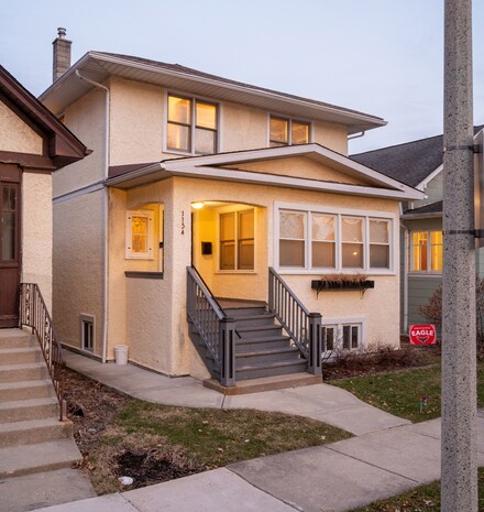 1154 Highland Ave, Oak Park, IL 60304