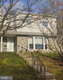 42 Colonial Dr, Havertown, PA 19083