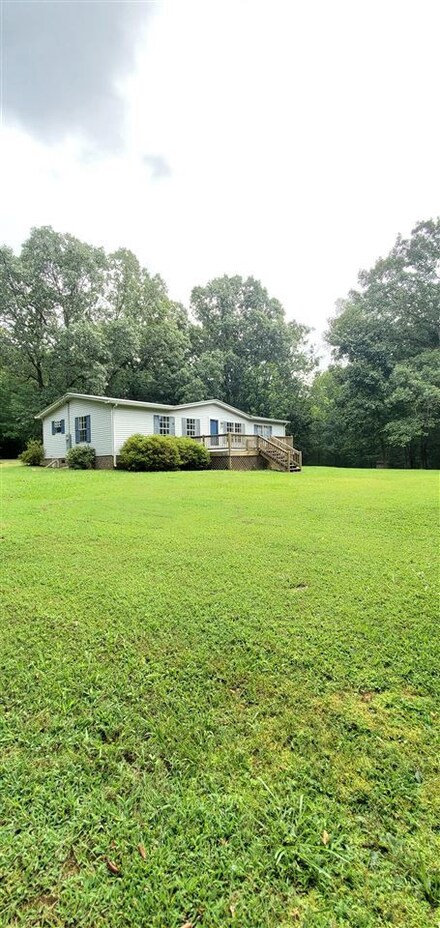1558 Coleridge Rd, Siler City, NC 27344