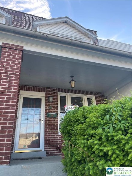 934 N 6th St, Allentown, PA 18102