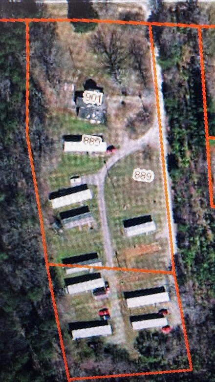 901 Tight Squeeze Rd, Chatham, VA 24531