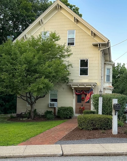 4 Martin Rd, Douglas, MA 01516